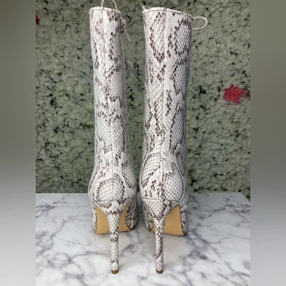 🆕 Cream Faux Snake Skin Boots - Picture 5 of 7